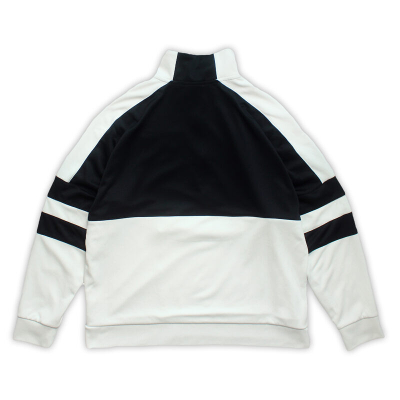 v022b
